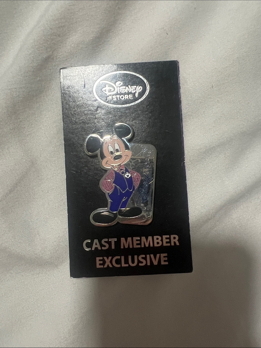 Disney Store Cast Pin